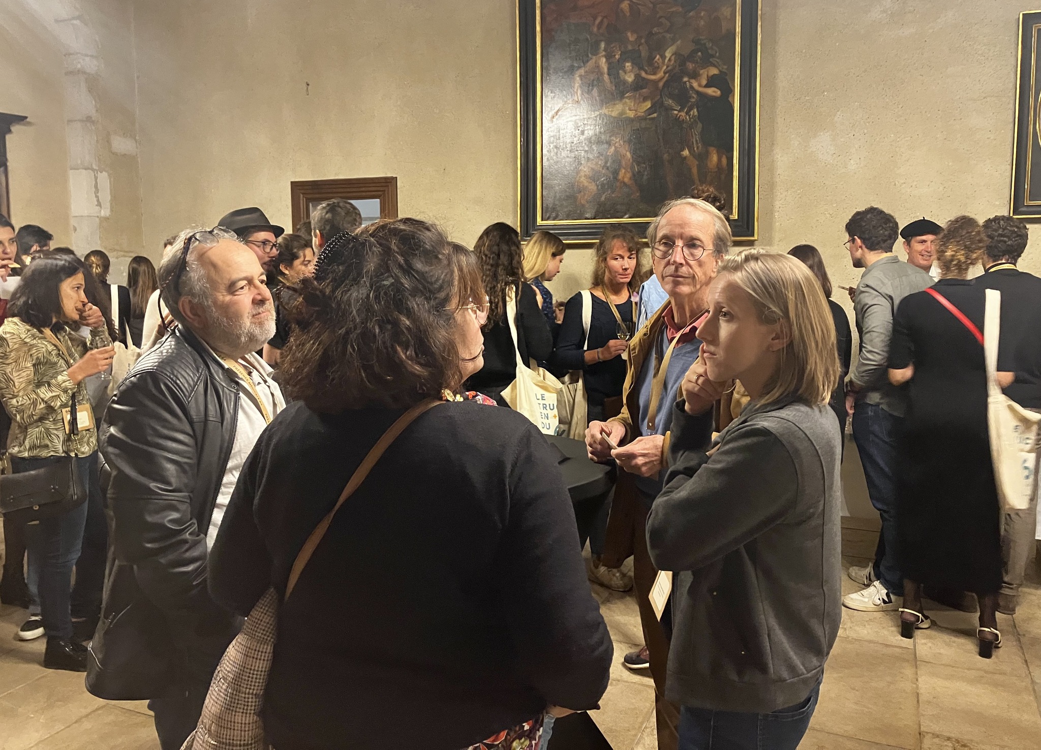 Photo de la salle de réception pour la soirée d'accueil des internes organisée par Présence médicale 64 au Parlement de Navarre, à Pau