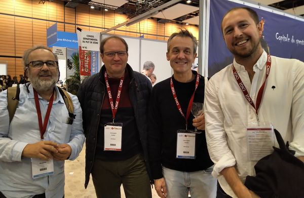 Photo des membres de Présence médicale 64 présents au congrès CNGE 