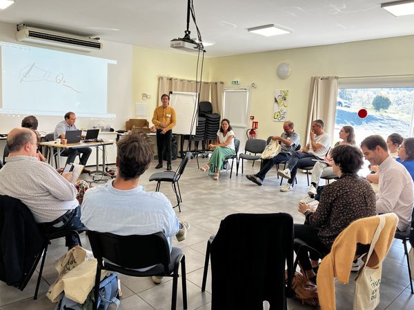 Photo de la formation des médecins généralistes, futurs Maîtres de Stage Universitaire, organisée par Présence médicale 64 à Salies de Béarn